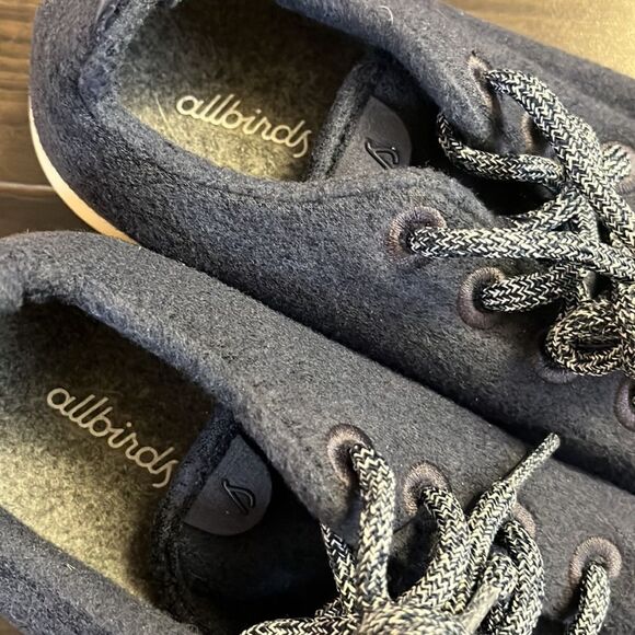 Allbirds Women's Navy Blue Wool Runners - Picture 4 of 8